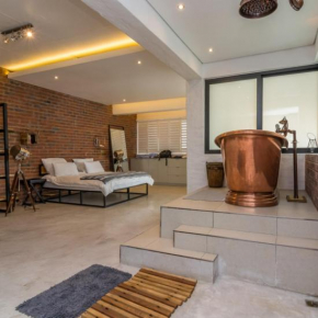 CURIOCITY Penthouses